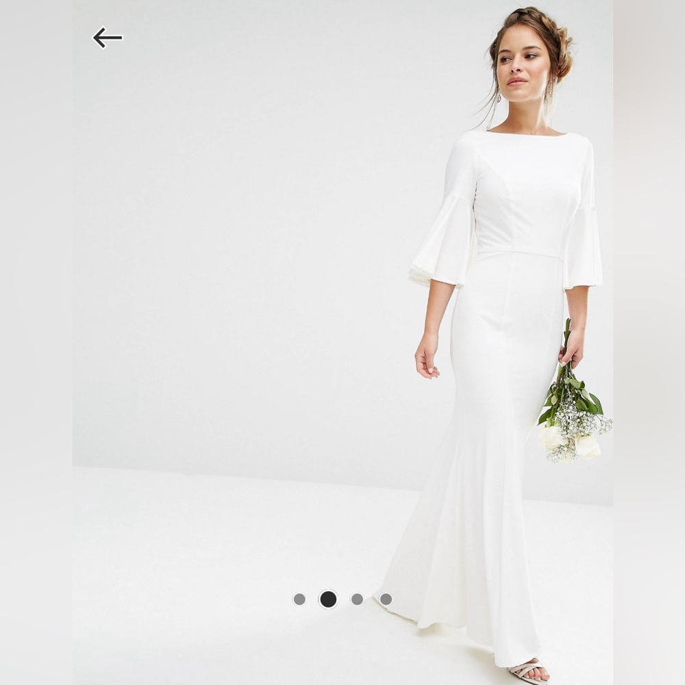 Jarlo Size 4 Petite White Maxi Dress with Bell Sleeve and Button Back Detail